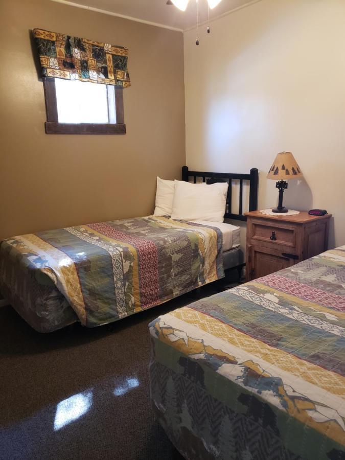 Flaming Gorge Resort Dutch John Экстерьер фото
